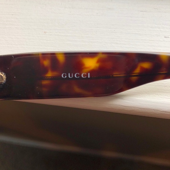 Gucci Sunglasses (Dark Tortoise Shell) - Picture 6 of 8